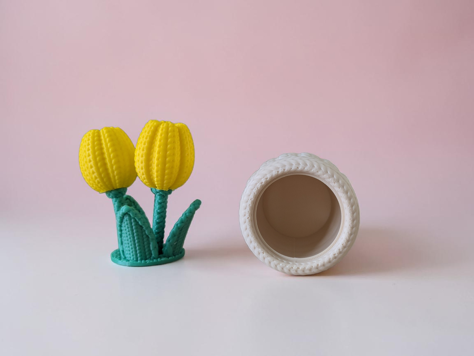 Pot de Tulipes Trompe-l'œil – Boîte Secrète Effet Tricot